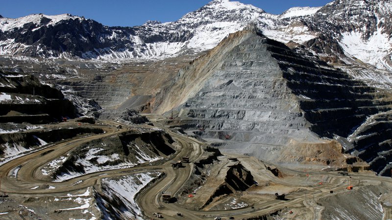 Fotografija: Rudnik Los Bronces je velik rudnik bakra, ki se nahaja v središču Čila. Foto: Ivan Alvarado / Reuters
