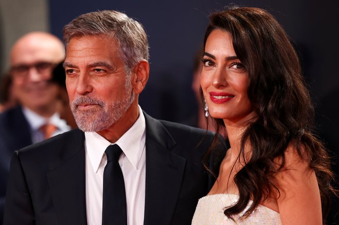 George Clooney z ženo Amal Clooney na filmskem festivalu v Londonu. Oktober 2021. Foto: Henry Nicholls/Reuters
