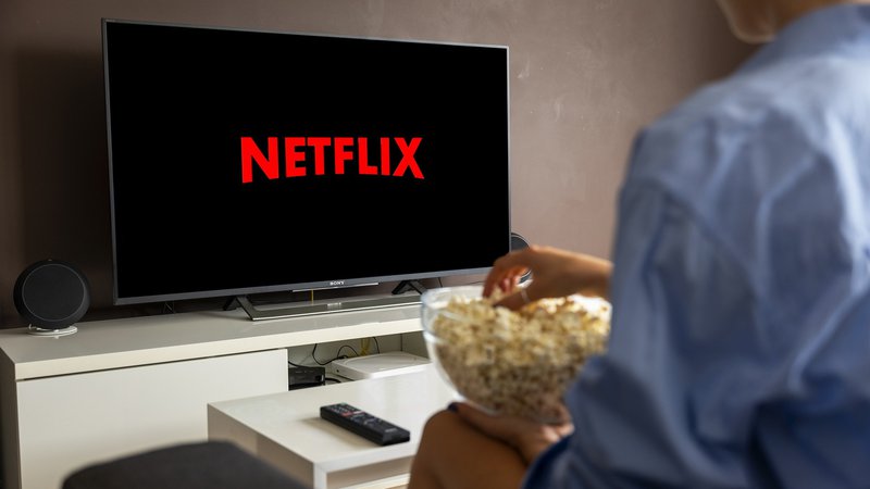 Fotografija: Netflix je trenutno najbolj priljubljen kanal za gledanje filmskih vsebin. Foto: Pixabay.
