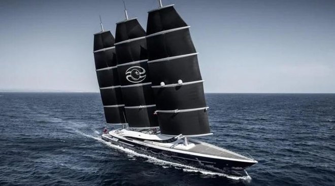 Superjahta Black Pearl. Foto: posnetek zaslona/Luxury Launches
