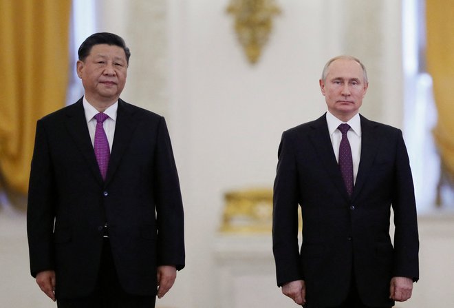 Kitajski predsednik Xi Jinping in ruski predsednik Vladimir Putin, Moskva, Rusija, 5. junij 2019. Foto: Evgenia Novozhenina / Reuters
