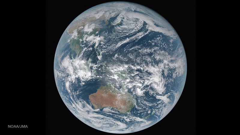 Fotografija: Pogled na Zemljo z vesolja, 12. februar 2016. Foto: AFP / NOAA / JMA
