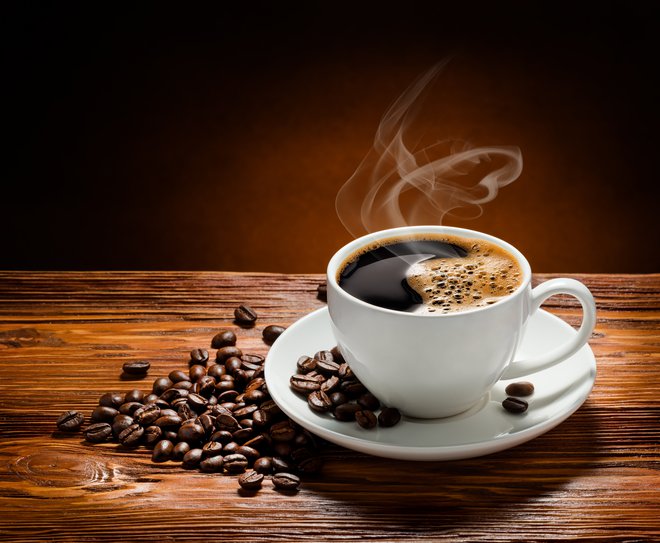 Dišeči kavi se je težko upreti. Foto: Shutterstock
