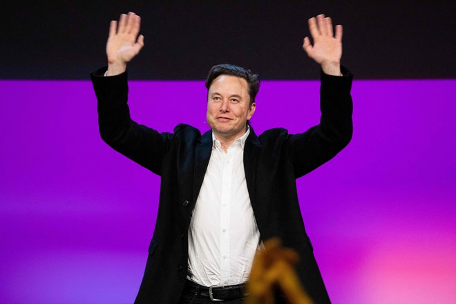Elon Musk, izvršni direktor Tesle in trenutno najbogatejši človek na svetu, 14. april 2022. Foto: AFP Photo / TED Conferences / Ryan Lash 
