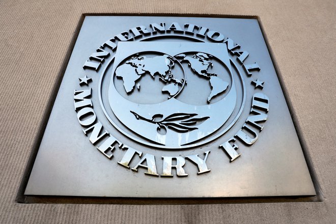 Logotip Mednarodnega denarnega sklada (IMF). Foto: Yuri Gripas / Reuters
