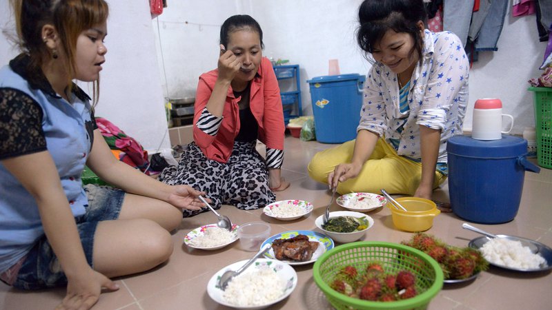 Fotografija: Kakšne so cene in kako je živeti v Kambodži. Foto: TANG CHHIN SOTHY/AFP
