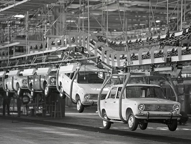 Proizvodnja prvih modelov znamke Lada v tovarni AvtoVAZ. Foto: Lada
