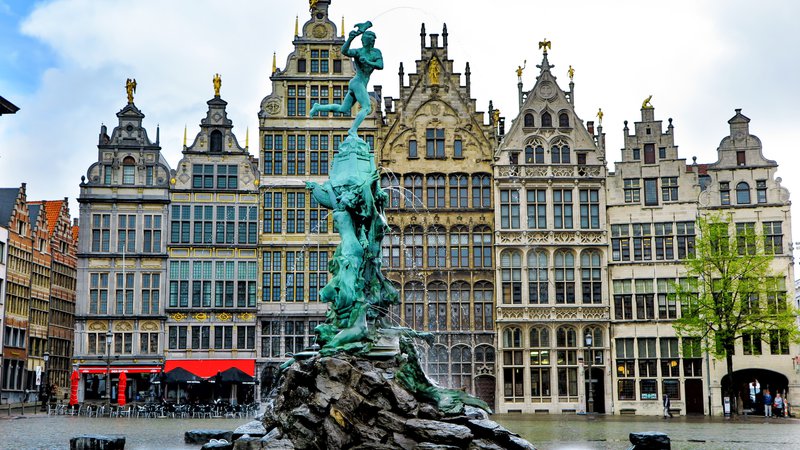 Fotografija: Antwerpen v Belgiji, drugo največje pristanšče v Evropi in center diamantne trgovine. Foto: Marko Feist /Delo
