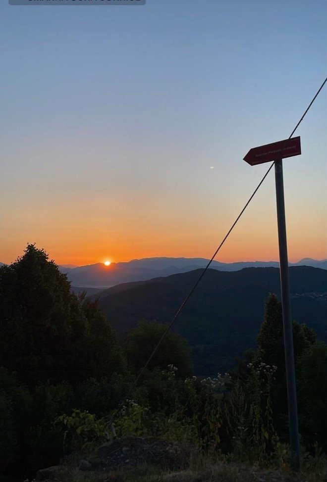 Šmarna gora na dan poletnega solsticija 2022 ob 05:05. FOTO: Instagram
