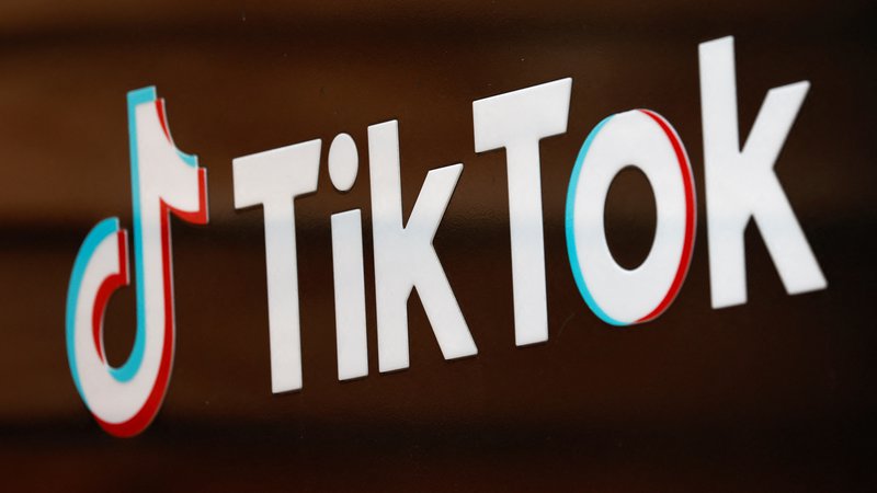Fotografija: TikTok je v lasti kitajskega multinacionalnega internetnega podjetja ByteDance s sedežem v Pekingu FOTO: Delo
