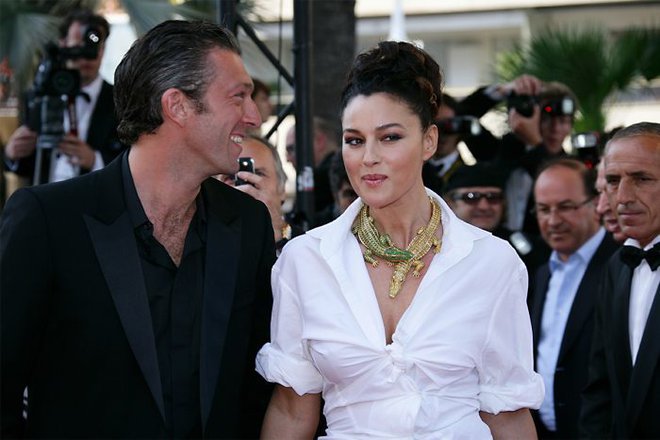 Monica Bellucci z ogrlico s krokodili Marie Felix s na filmskem festivalu v Cannesu. Foto: Posnetek zaslona/Ceo Magazine
