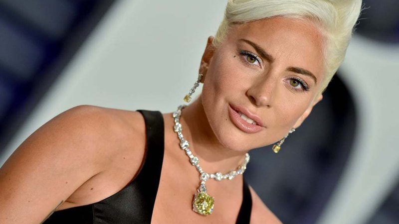 Fotografija: Lady Gaga z rumenim diamantom Tiffany. Foto: Getty Images
