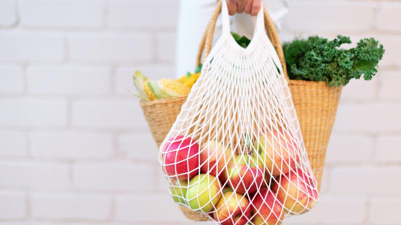 Fotografija: Kako so potrošniki ob inflaciji spremenili svoje nakupovalne navade? Foto: Getty Images
